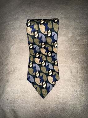 J. Riggins 100% Silk Geometric Pattern Necktie